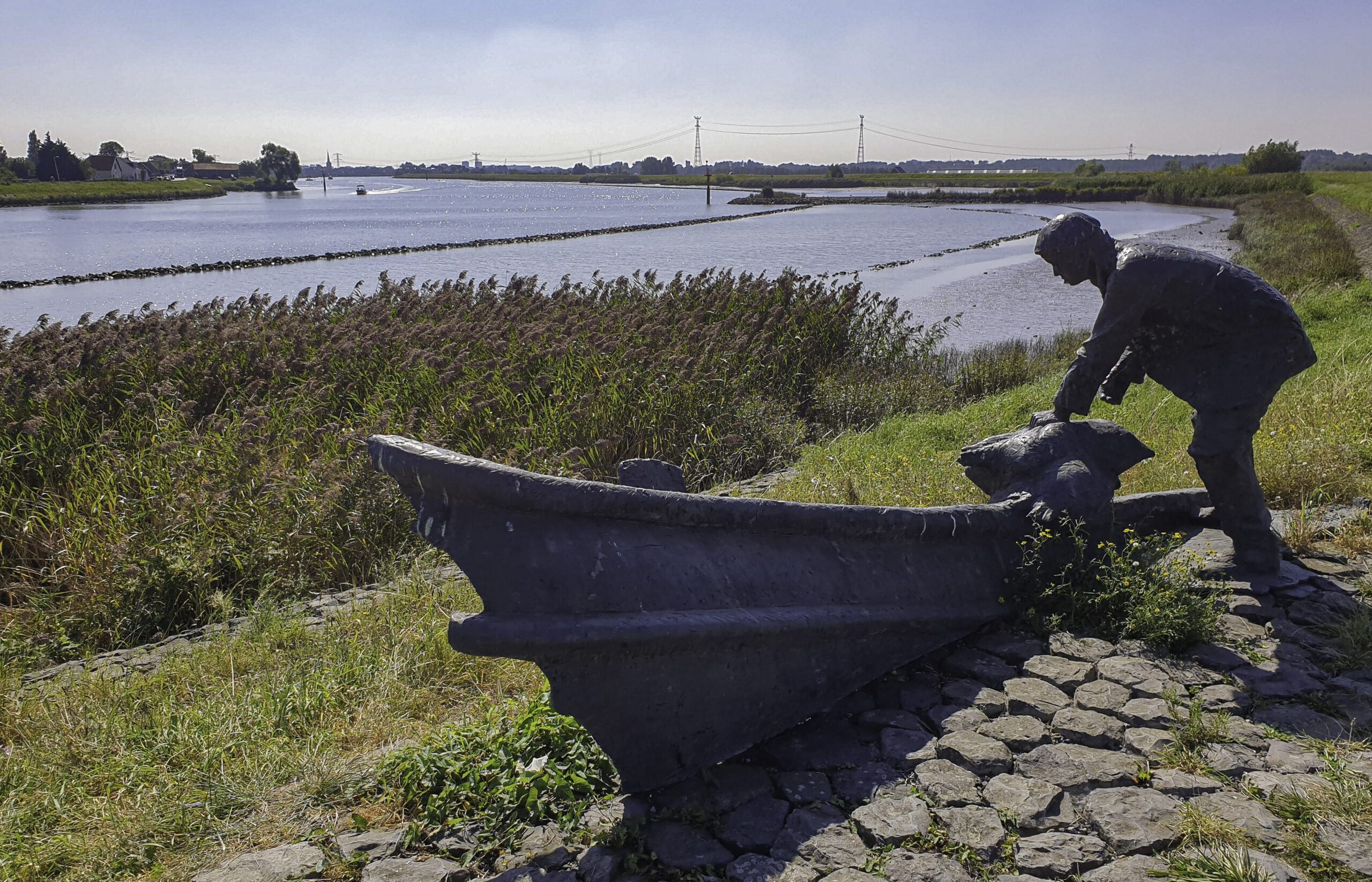 E4 krt 27 monument watersnood (schip van Arie Evegroen)